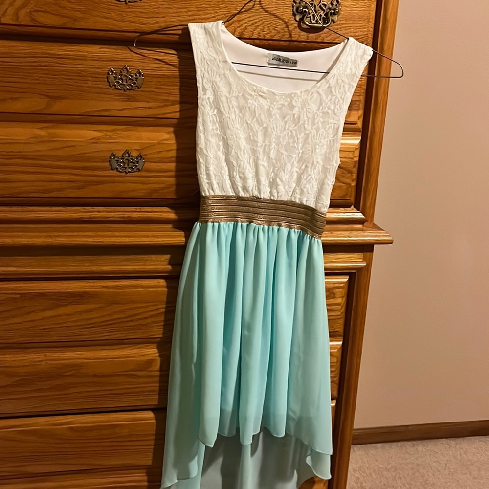long in back short in front lace top elastic waist